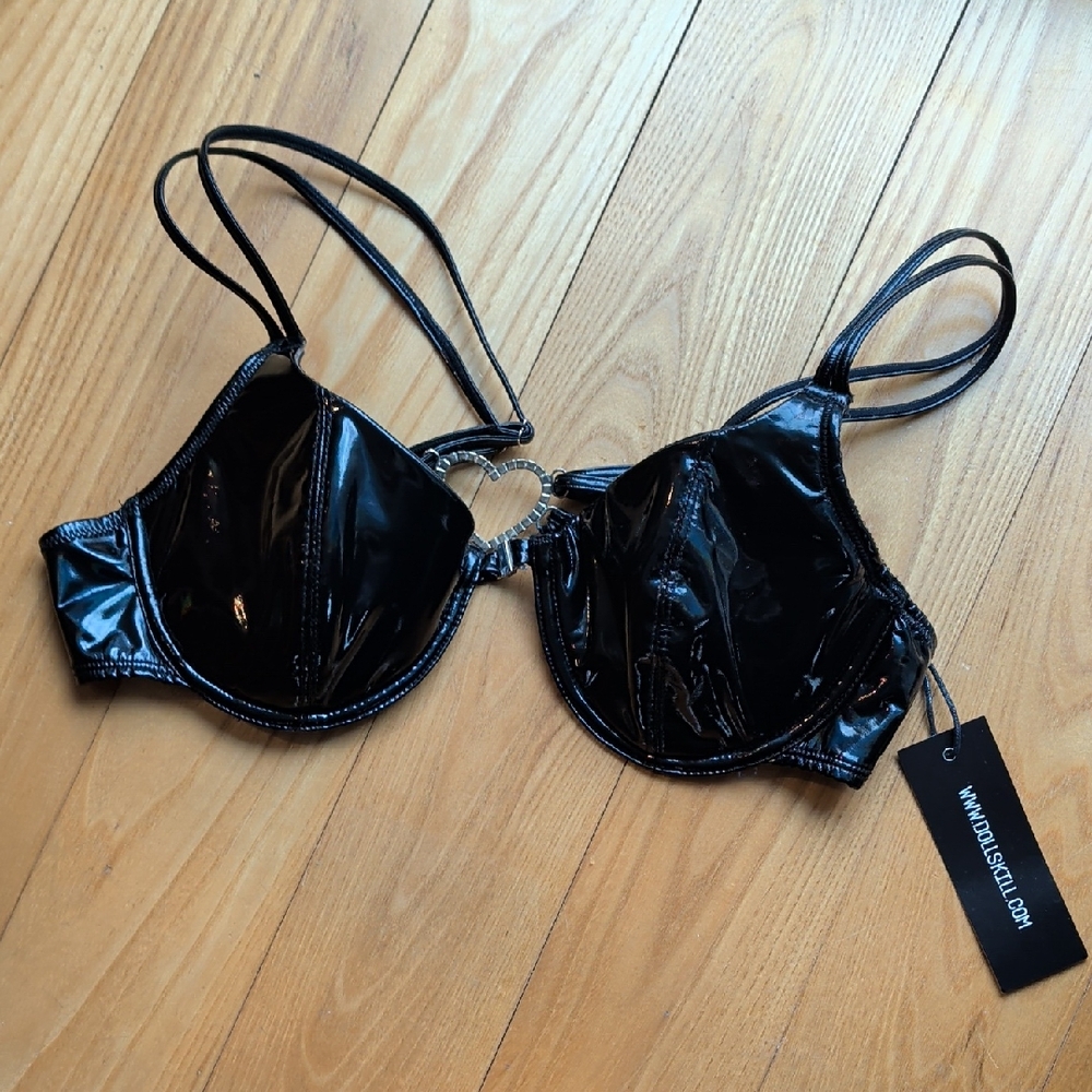 Dolls Kill Black Patent Ring-Front Underwire Bra